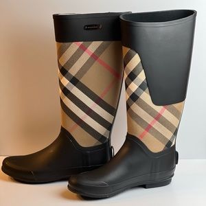 Burberry rainboots